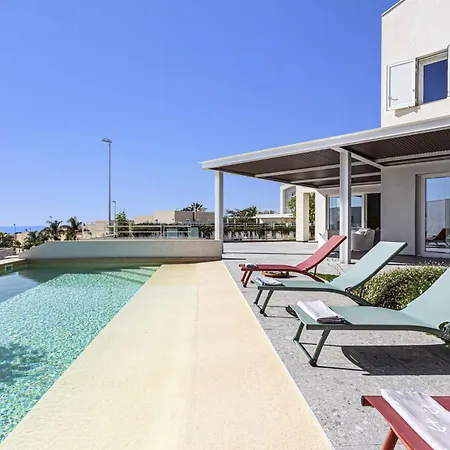 Holiday home Fresh Air & Family Fun At The Sea Silveira (Lisbon)